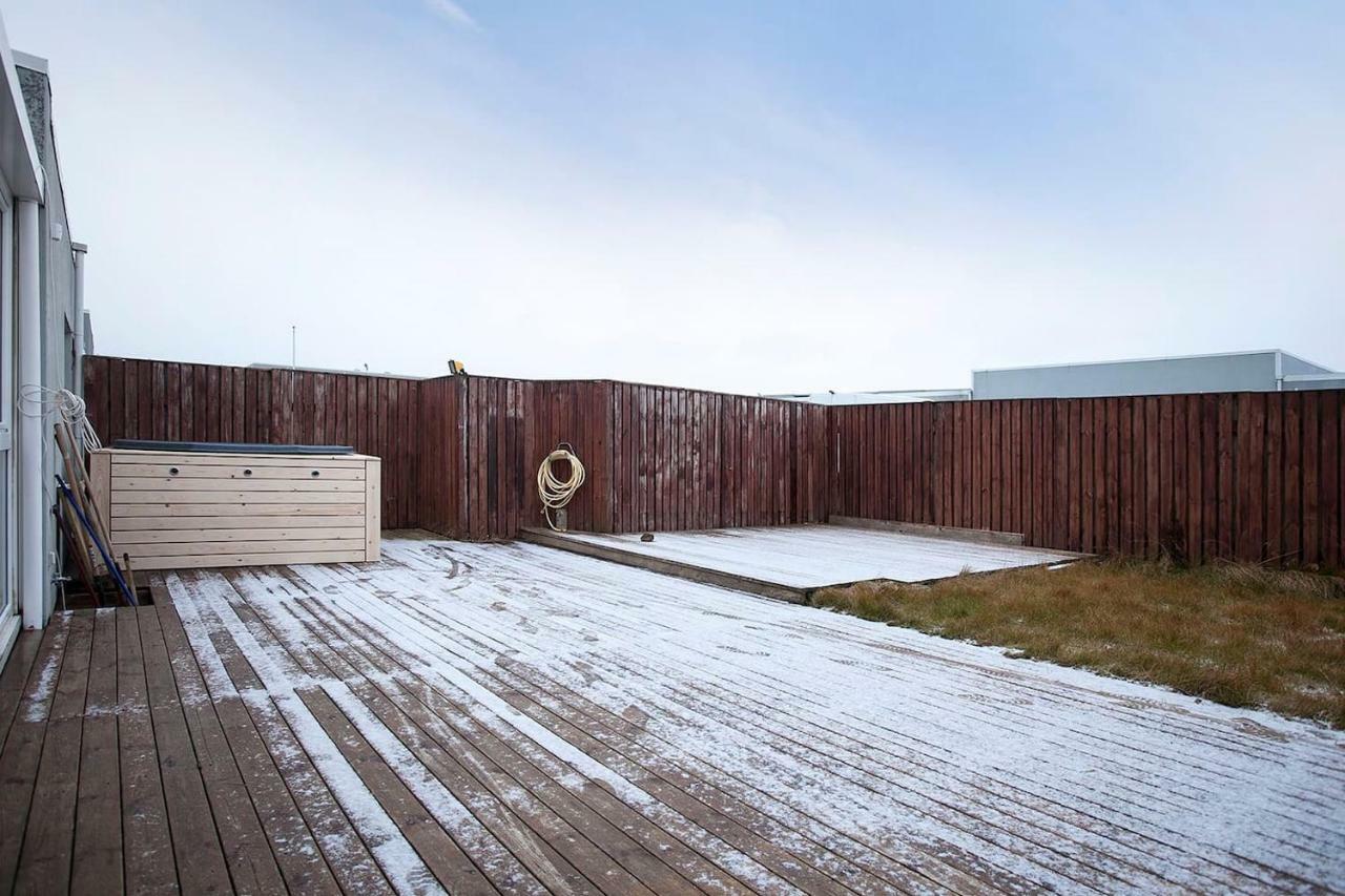 Cozy 3 Bedroom House Near The Blue Lagoon Njarthvik Exteriér fotografie